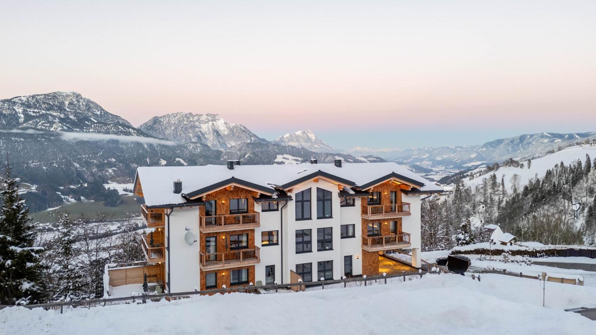 Hoeflehner Premium Gumpen Lodge Haus im Ennstal Luaran gambar